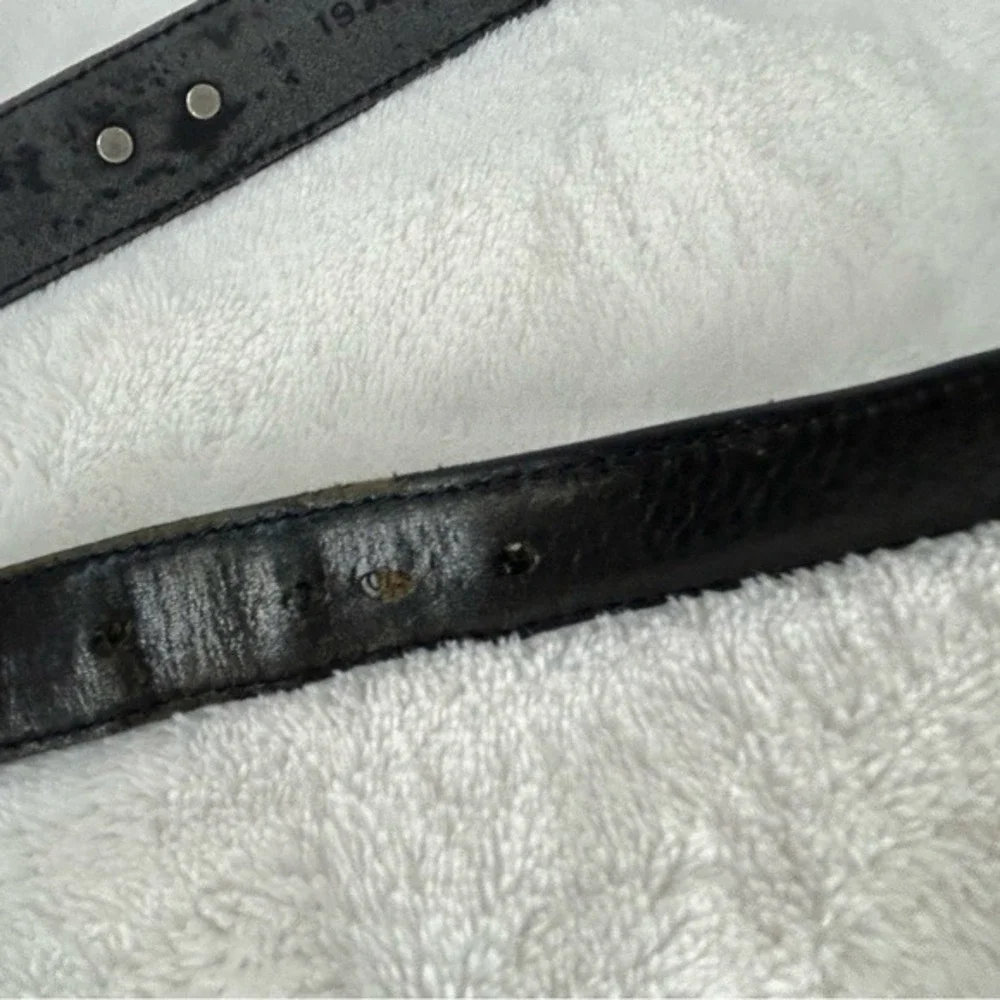 Izod Black Leather Belt with Silvertone Golf Motif Medallions‎ & Tip